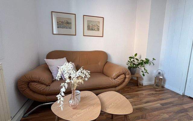 1 WG Zimmer Stuttgart möbliert Zuffenhausen Wohnen auf zeit bei urbanbnb 2.jpeg