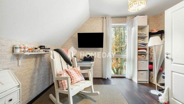 1. OG Schlafzimmer 1 1