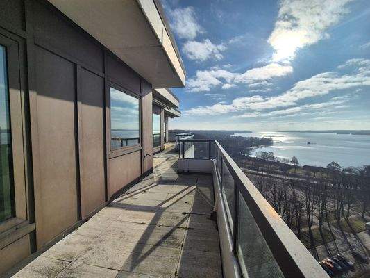 Großzügiger Balkon