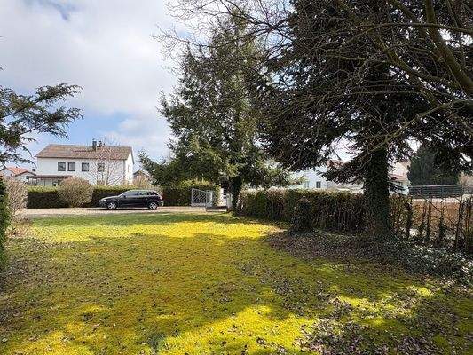 toller Garten in ruhiger Wohnlage