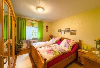 Grosses Elternschlafzimmer_