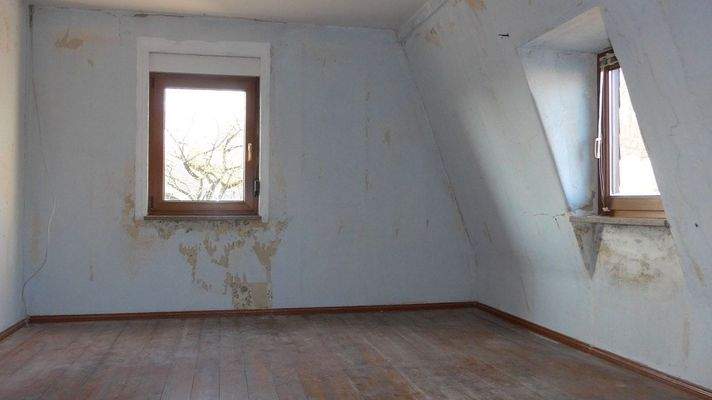 Zimmer 1 DG linke Hälfte