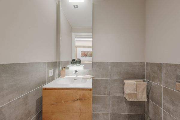 Guest wc Villa Cala Vinyes