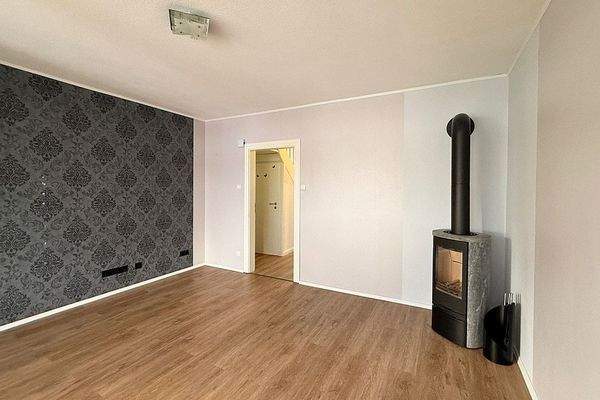 Wohnzimmer mit Kaminofen