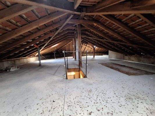 Ausbaureserve Bild 1 mit Zugang.jpg