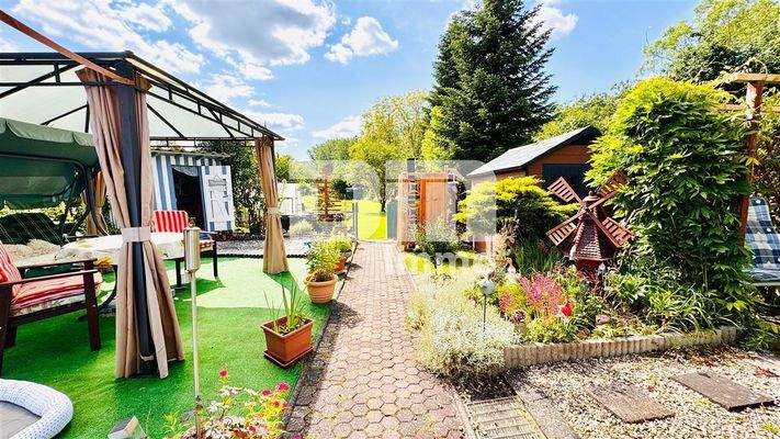 Gartenbereich / Freisitz / Gartenhaus 3 + 4