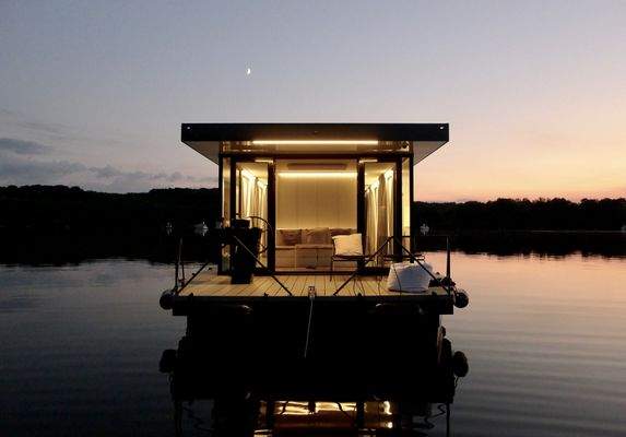 Abendstimmung auf dem Hausboot.jpg