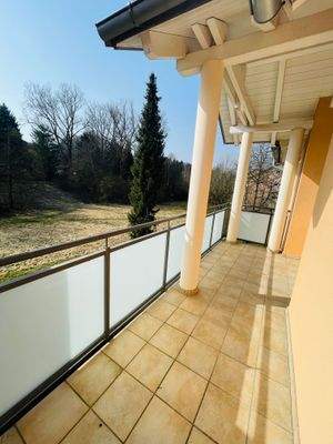 überdachter Südbalkon