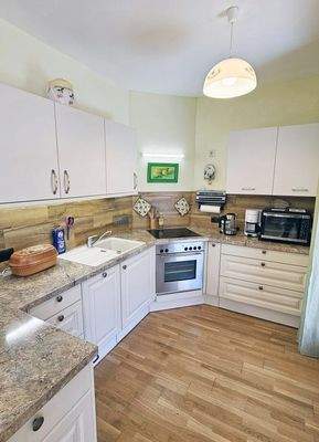 Komplett ausgestattete Einbauküche, Schöne 3-Zimmerwohnung mit Stellplatz, Scheffau