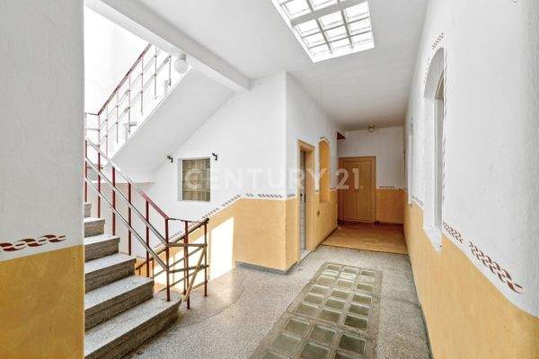 Treppenhaus Obergeschoss, Bahnhofstr. 6+8