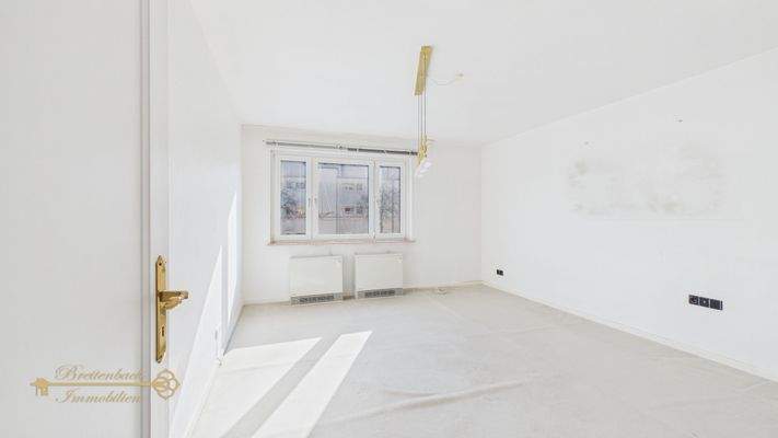 Schlazimmer 1 / Büro  