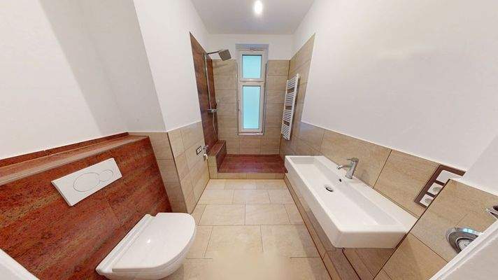 Hochwertiges Duschbad