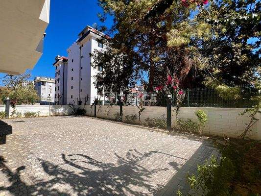 Sea View Apartment within Social Activities in Alanya