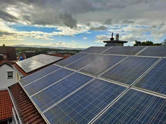 Taunusblick und Photovoltaikanlage