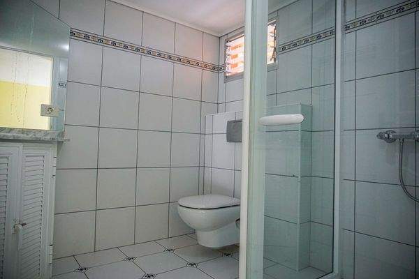 Eines der 5 Badezimmer