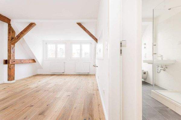 Raumflucht Wohnzimmer/Bad