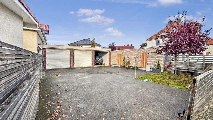 Garagen/Stellplätze