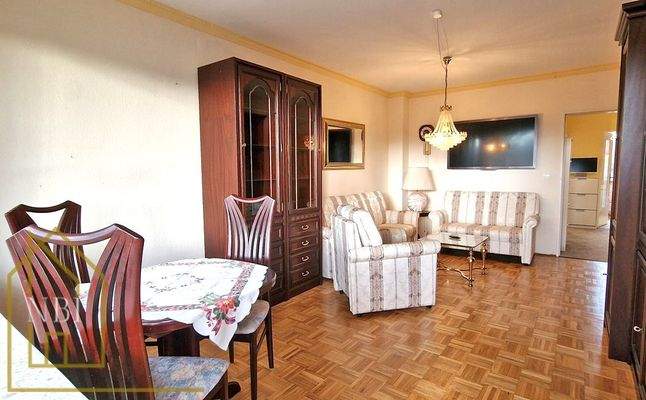 Wohnzimmer mit Essbereich 1