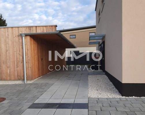 Hauszugang mit eigenem Abstellraum!