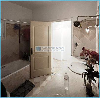 670cf2b135d04b53a1d7ad52ef78b5b7-original