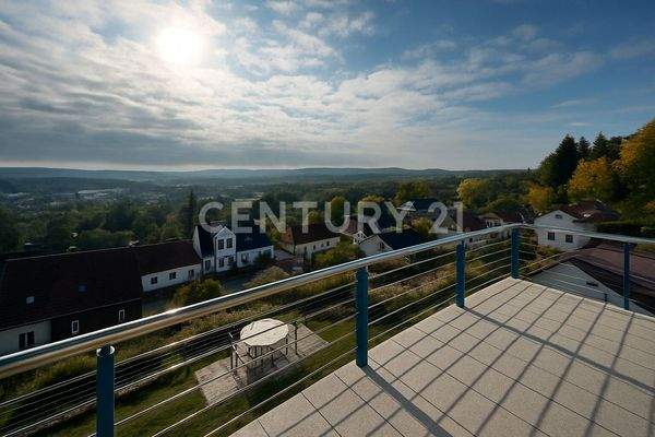 Der 20 km weite Panoramablick bis nach Frankreich
