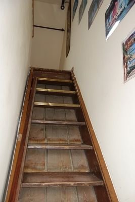 Treppe DG-Spitzboden