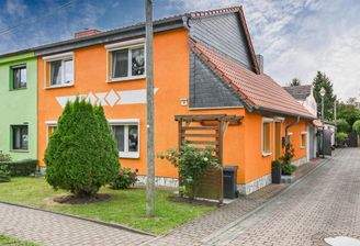 Straßenfront