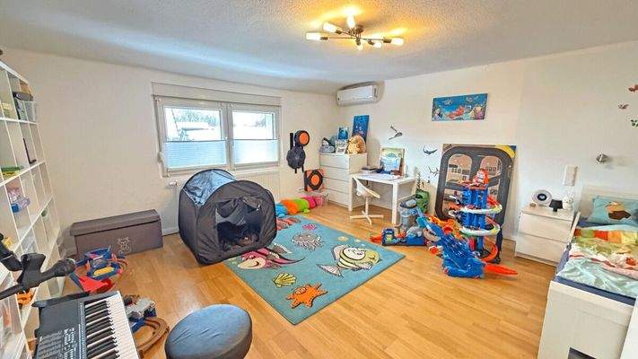 Kinderzimmer Dachgeschoss