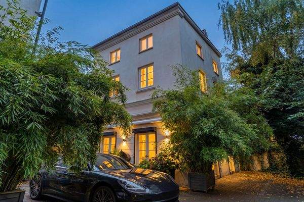 Stadthaus in Abendstimmung