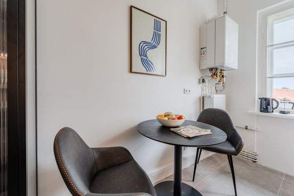 Berliner Straße _Modern-Kitchen-Appliances-And-Dining-Area-Berlin-Rental-Apartment_#71-16.jpg