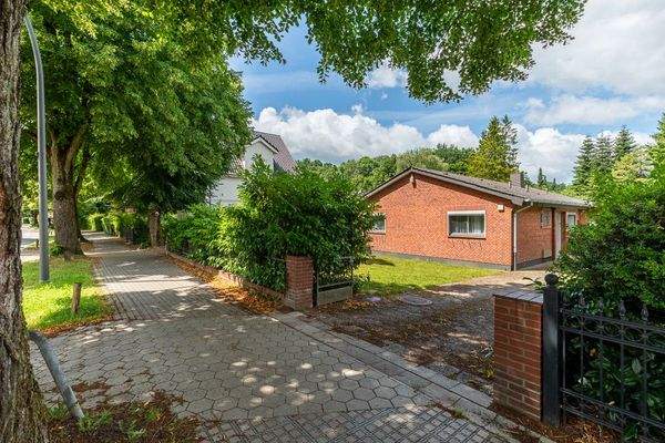 Zufahrt zum Grundstück