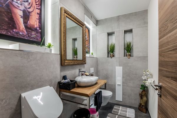 Gäste-WC (Haus EG)