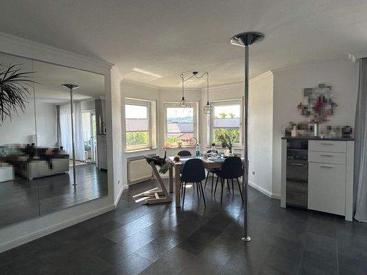 Wohn-/Esszimmer (EG-Wohnung)