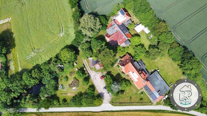 Überblick des Grundstücks und der beiden MFH