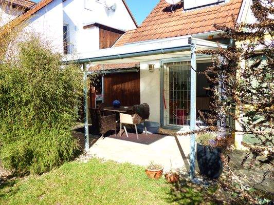 Südwest-Terrasse mit Überdachung und Beschattung