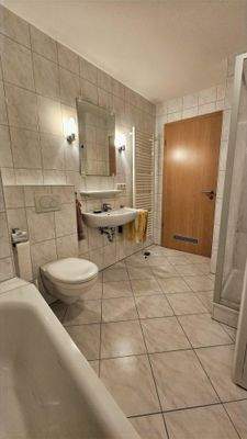 über 7 m² großes Badezimmer