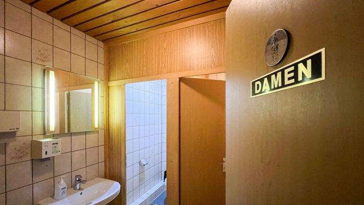 WC Damen