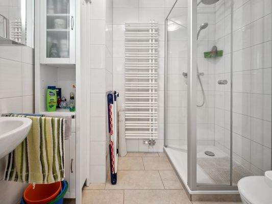 Gäste-WC im Seitengebäude