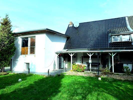 Ansicht vom Garten (Südseite)