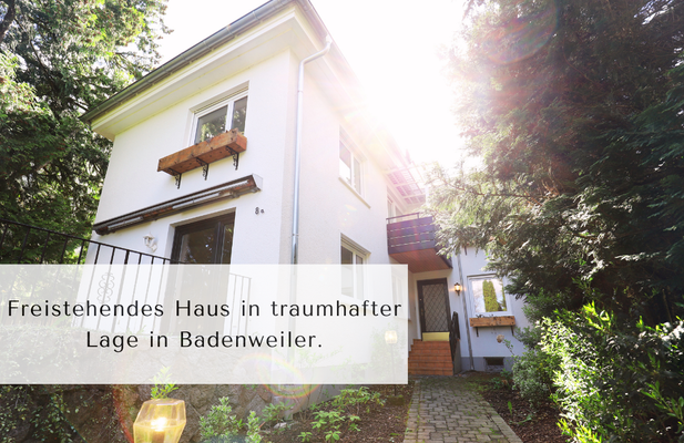 Eingangsbereich Außenansicht freistehendes Einfamilienhaus Badenweiler