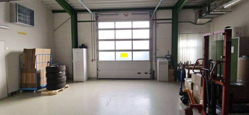 großes Sektionaltor