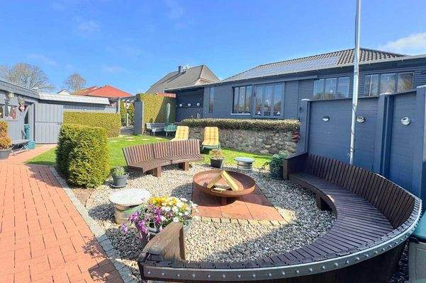 EFH-Schönberg-Feuerstelle