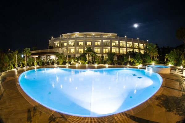 Palace-Hotel_piscina-giardino-1024x683.jpg