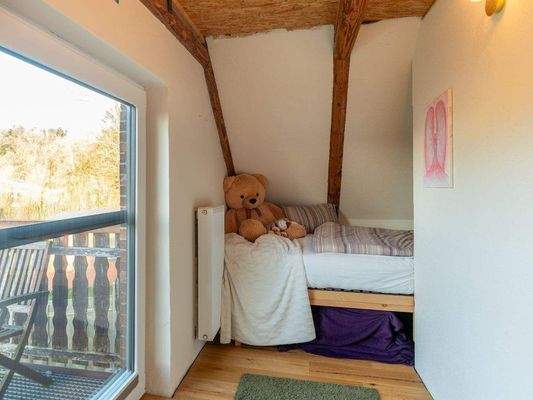 Zimmer I mit Zugang zum Balkon