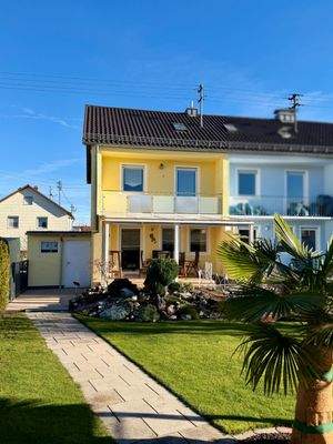 Familienfreundliches Zuhause mit liebevoll angelegtem Garten