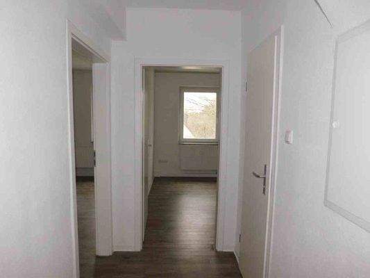 4 Diele mit Einbauschrank