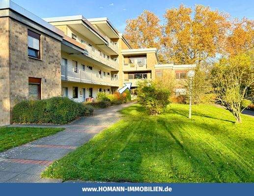 Blick zum Haus und zur  Wohnung