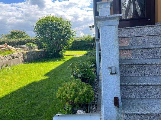 Hauseingang Garten .jpg