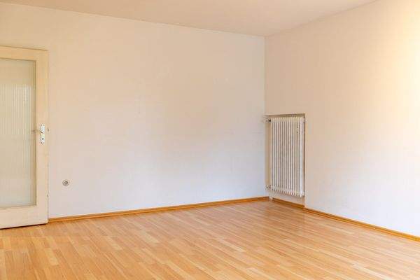 Familienidyll in Bogenhausen: Doppelhaushälfte mit sonnigem Westgarten & Grünblick