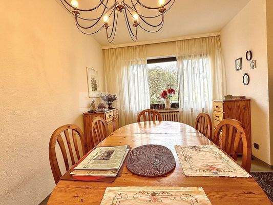 Essbereich mit Fenster